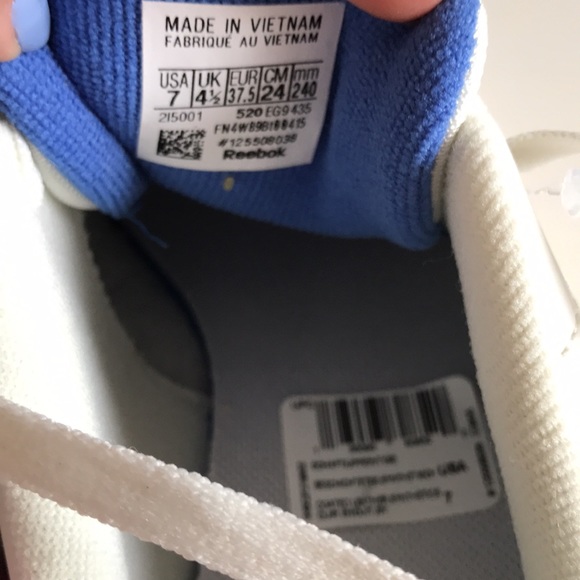 Reebok new sneakers - Picture 5 of 6